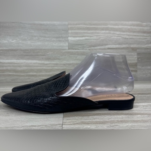 J. Jill Embossed Leather Pointy Toe Flat Mules Womens Size 9 - Picture 5 of 13